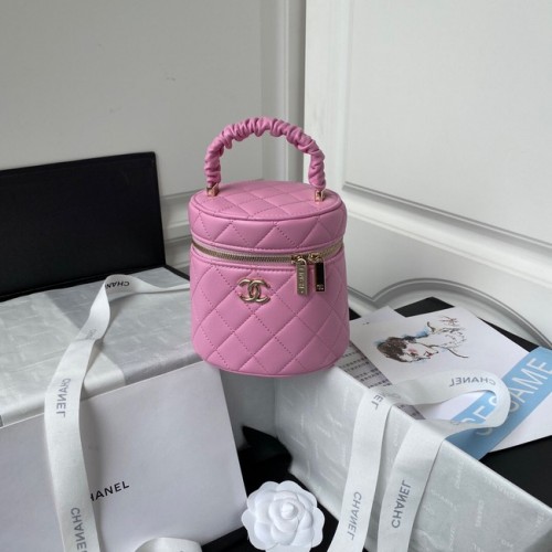 Chanel Lammfell-Henkeltasche AP2730 rosa