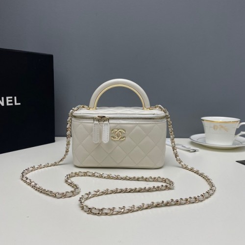 Chanel Mini Umhängetasche Lammleder Goldfarbenes Metall 81208 weiß
