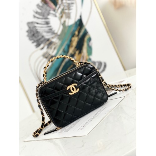 Chanel Mini Umhängetasche Lammleder Goldfarbenes Metall AS2179 schwarz