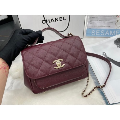 Chanel kleine Überschlagtasche Kalbsleder Goldfarbenes Metall A93749 Burgund