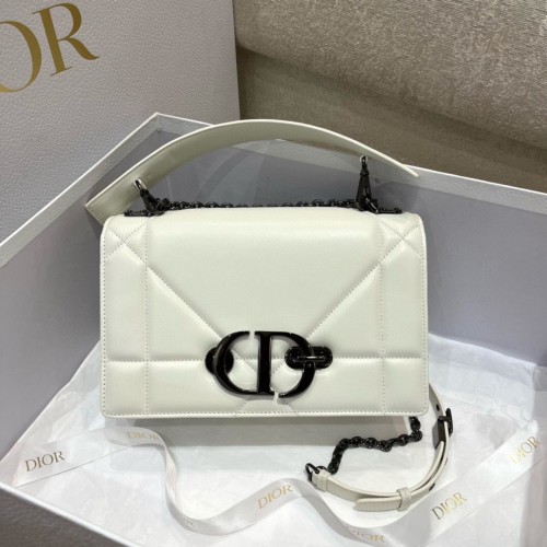 DIOR 30 MONTAIGNE TASCHE MIT SCHULTERRIEMEN UND GRIFF S32698 WEISS
