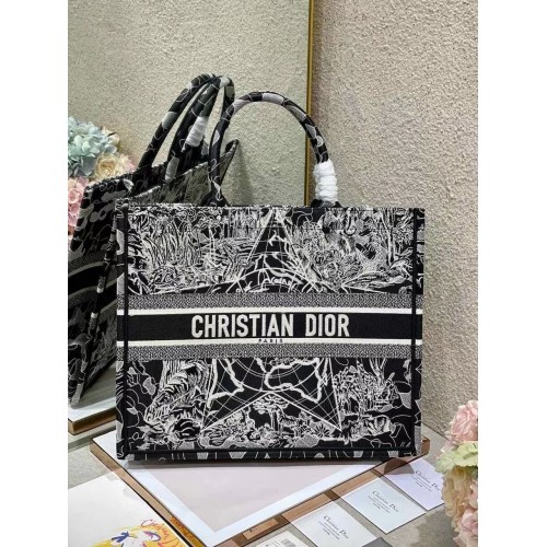 DIOR BOOK TOTE Weltstickerei in Schwarz und Weiß M1286ZR