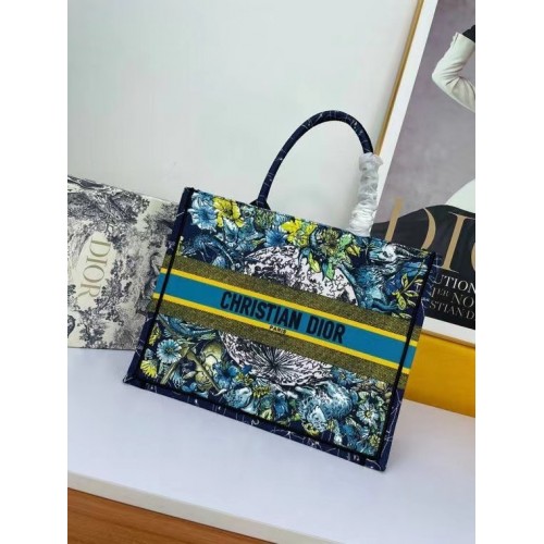 DIOR BOOK TOTE Blaue Dior Constellation-Stickerei M1297ZR