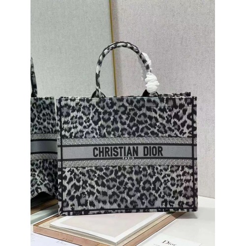 DIOR BOOK TOTE Stickerei M1297ZR-20 Schwarzer Leopardenprint