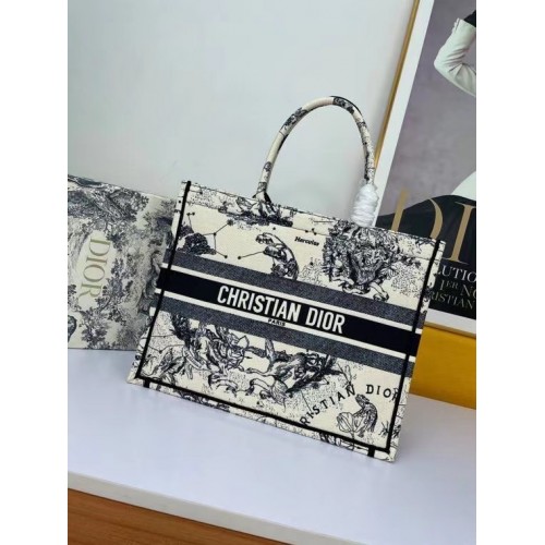 DIOR BOOK TOTE Latte Multicolor Dior Zodiac Stickerei M1297ZR