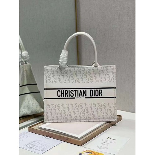 DIOR BOOK TOTE Leder Constellation Embroidery M1296ZR weiß