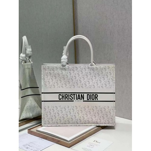 DIOR BOOK TOTE Leder Konstellationsstickerei M1297ZR weiß