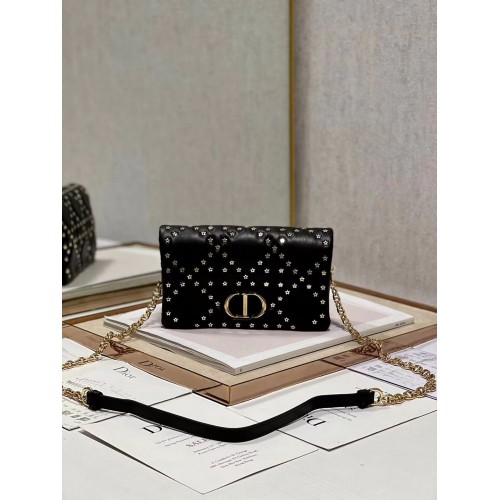 DIOR CARO MACROCANNAGE TASCHE Macrocannage-Kalbsleder mit Sternenmotiv S5135UNH schwarz&gold