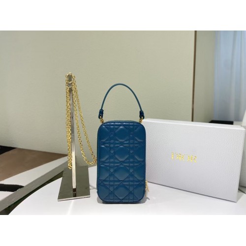 DIOR MINI BOBBY BAG Farbverlauf Cannage Lammleder C0955 blau