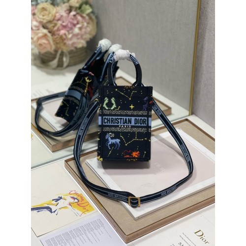 DIOR KLEINE BOBBY TASCHE Stickerei C9002-5