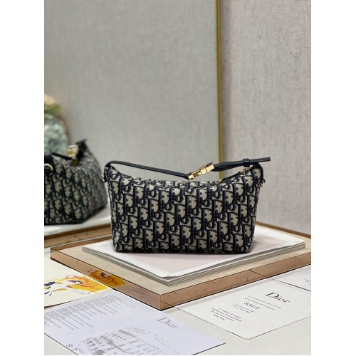 DIOR KLEINE BOBBY TASCHE Stickerei S5554 dunkelblau