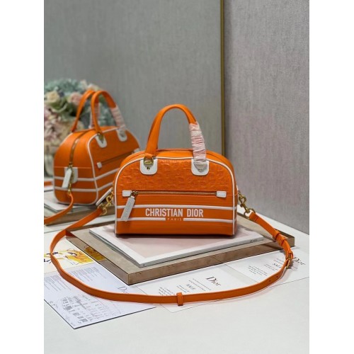 DIOR mittelgroße Tragetasche aus geprägtem Leder A9200 orange DIOR mittelgroße Tragetasche aus geprägtem Leder A9200 orange
