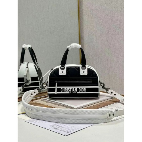 DIOR mittelgroße Einkaufstasche aus geprägtem Leder C9178A schwarz