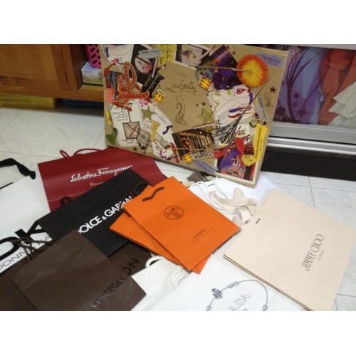 Designer Taschen und Schuhe Einkaufstasche aus Papier