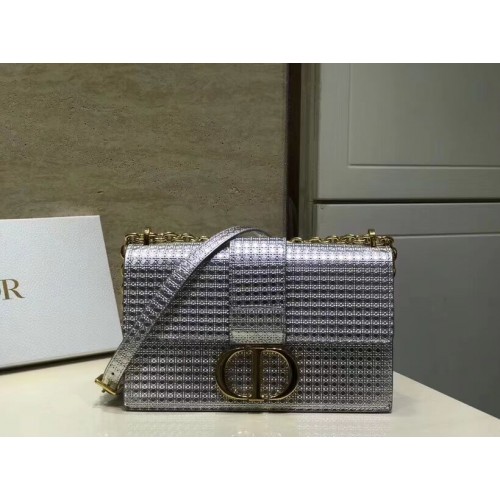 Dior 30 MONTAIGNE FLAP BAG AUS GLATTEM KALBSLEDER C9230 silbern