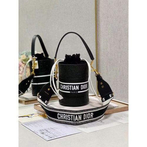 Bucket Bag Dior Bubble Maple Leaf aus Kalbsleder mit Prägung C9300 schwarz