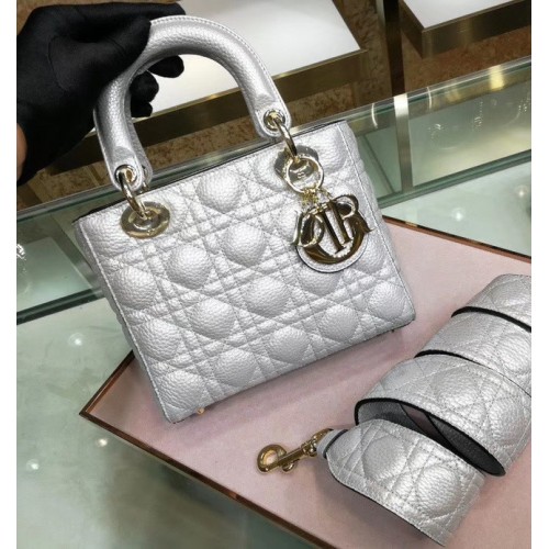 Dior MINI LADY DIOR KALBSLEDERTASCHE M0574 Silberweiß
