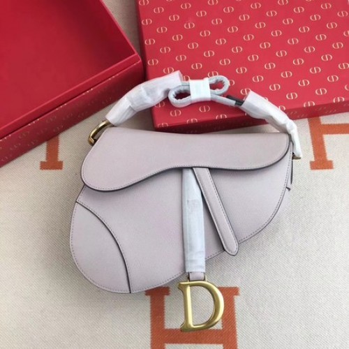 Dior SADDLE-TAS VAN KALFSLEER M0446C hellviolett