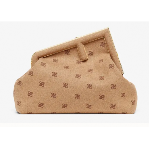 FENDI FIRST MEDIUM Flanelltasche mit Stickerei 8BP127A Beige