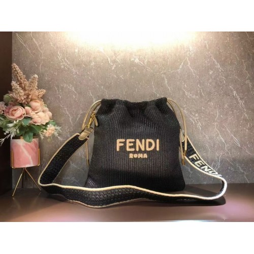 FENDI PACK SMALL POUCH Kleine Tasche aus geflochtenem Stroh F1529 schwarz