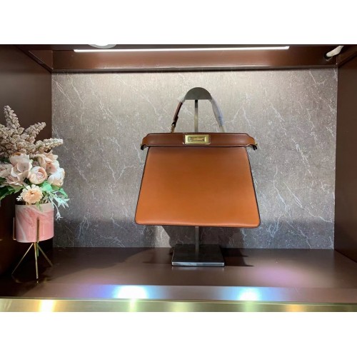 FENDI PEEKABOO ISEEU MEDIUM Ledertasche 8BN321A6 braun
