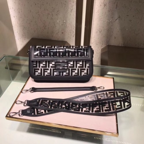 Fendi BAGUETTE MINI PU Tragetasche 8BS018 schwarz