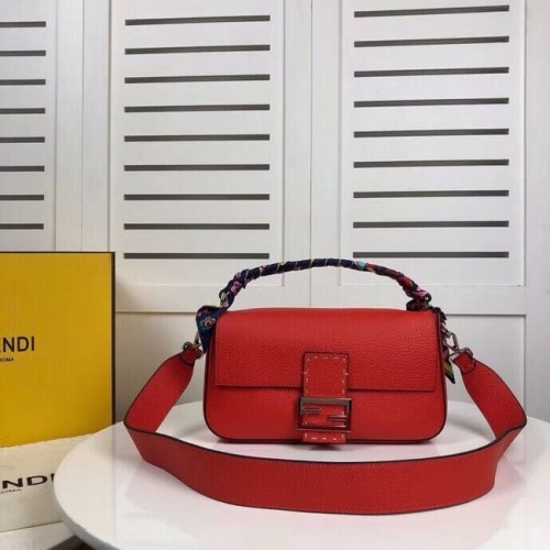 Fendi BAGUETTE Ledertasche F2466 rot