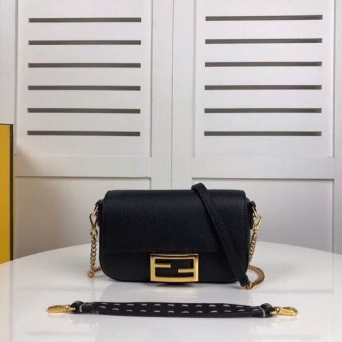 Fendi BAGUETTE Ledertasche F2467 schwarz