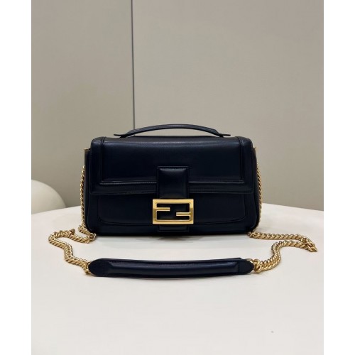 Fendi Baguette Lammfell Tasche 8BR6551 schwarz