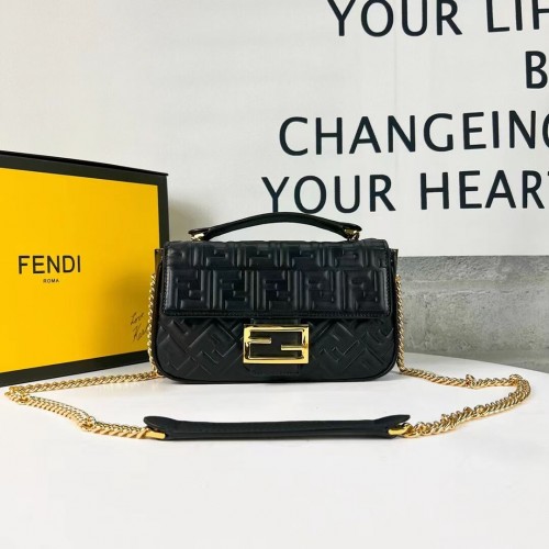 Fendi Baguette Nappaledertasche F0881 Schwarz