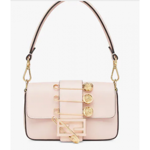 Fendi Brosche Mini Baguette Fendace Ledertasche 8BS066A pink