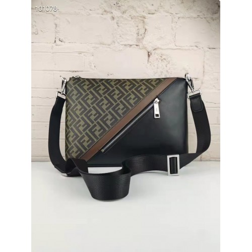 Fendi Schultertasche aus Kalbsleder 5570 SCHWARZ