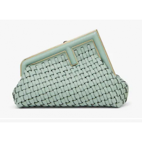 Fendi First Small Mintgrüne Leder-Interlace-Tasche 8BP129A grün