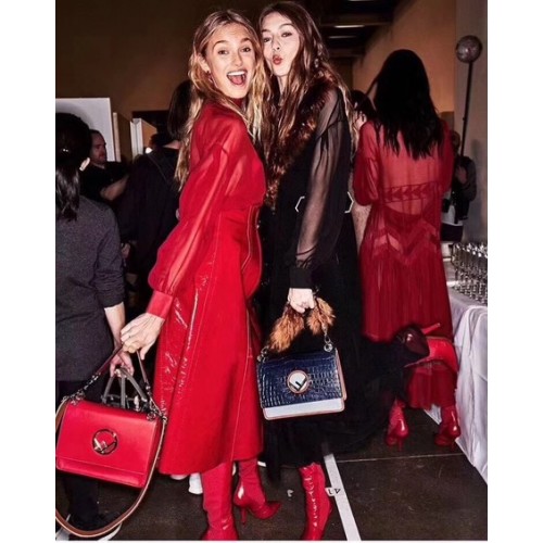 Fendi KAN I Tasche aus Kalbsleder FD2670 Rot