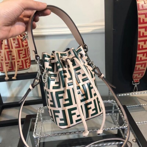 Fendi KAN I LOGO Handtasche F0835 GRÜN