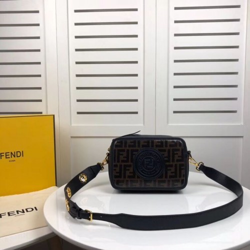 Fendi MINI CAMERA CASE Mehrfarbige Segeltuchtasche 8BF097 schwarz