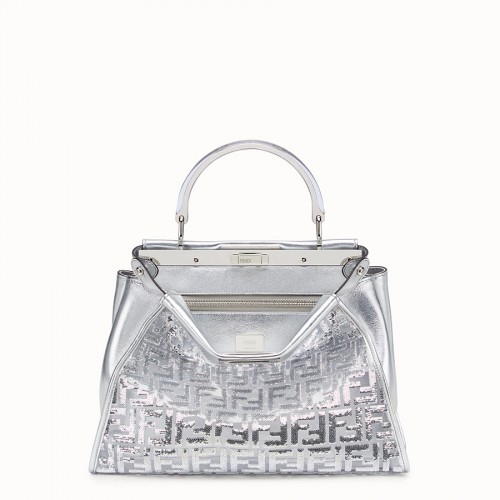 Fendi PEEKABOO ICONIC MEDIUM Silberne Ledertasche 8BN290