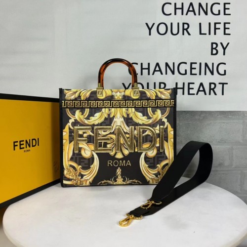 Fendi Sunshine Medium Fendace Bedruckter Shopper aus weißem Leder 8BH386A-3