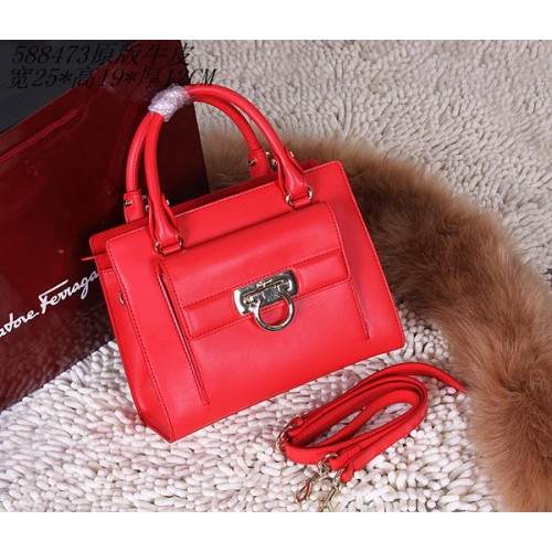 Ferragamo Umhängetasche Kalbsleder 588473 Rot