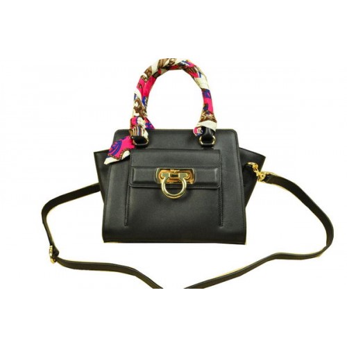 Ferragamo Schultertasche aus weichem Kalbsleder SF8815 Schwarz