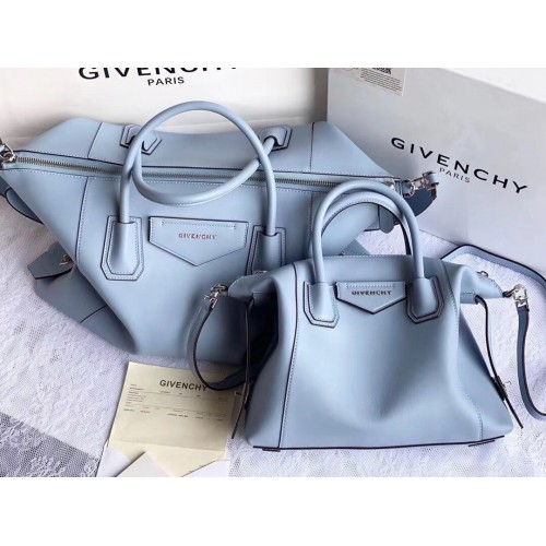 GIVENCHY Original Leder Umhängetasche 63188 himmelblau