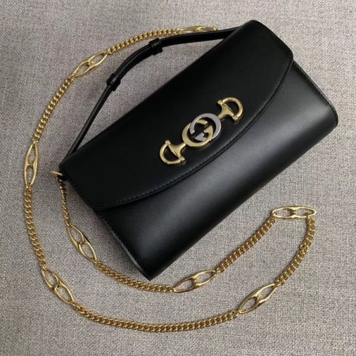 GUCCI Zumi kleine Umhängetasche aus Leder 572375 schwarz