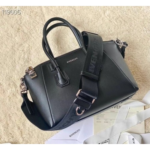 Givenchy Kleine Antigona Tasche aus genarbtem Original-Kalbsleder BB0273 schwarz