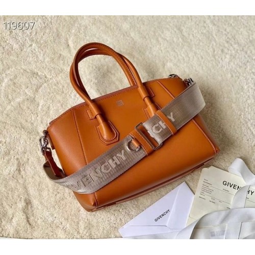 Givenchy Kleine Antigona-Tasche aus genarbtem Original-Kalbsleder BB0273 braun