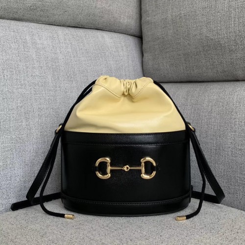 Gucci 1955 Horsebit Beuteltasche 602118 schwarz&creme