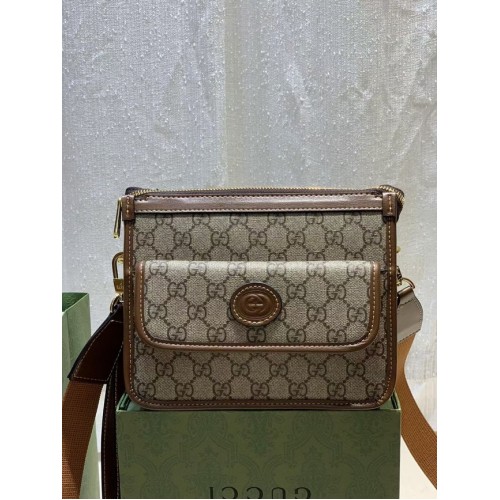Gucci Umhängetasche mit Interlocking G 674164 braun