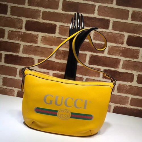 Halbmond-Hobo-Tasche mit Gucci-Print 523589 gelb