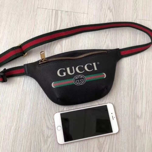 Kleine Gürteltasche mit Gucci-Print 527792 schwarz