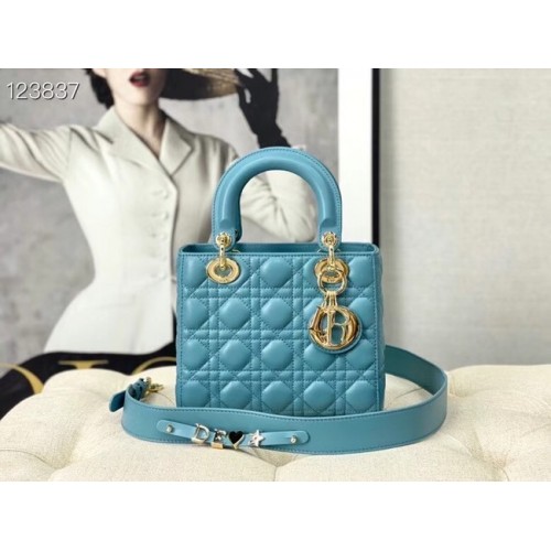 LADY DIOR TASCHE MY ABCDIOR Cannage Lammleder M0538O hellblau