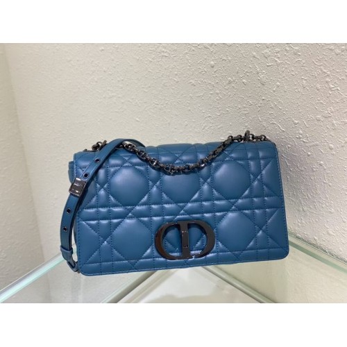 GROSSE TASCHE DIOR CARO Cannage-Lammleder mit Farbverlauf M9243E blau